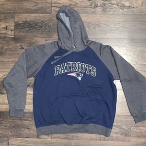 Team Apparel | Patriots Color Block Hoodie in Gray/Navy Size XL